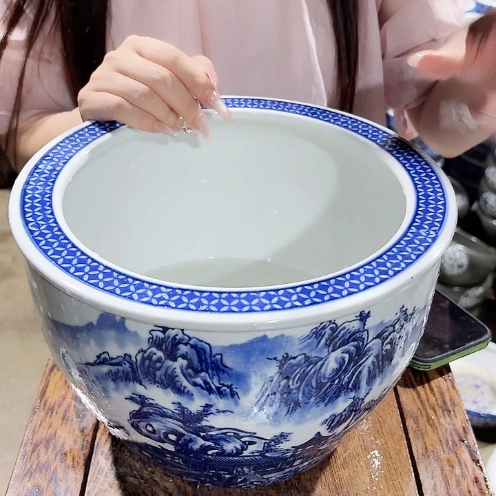 瓷片口径26厘米 高度18厘米