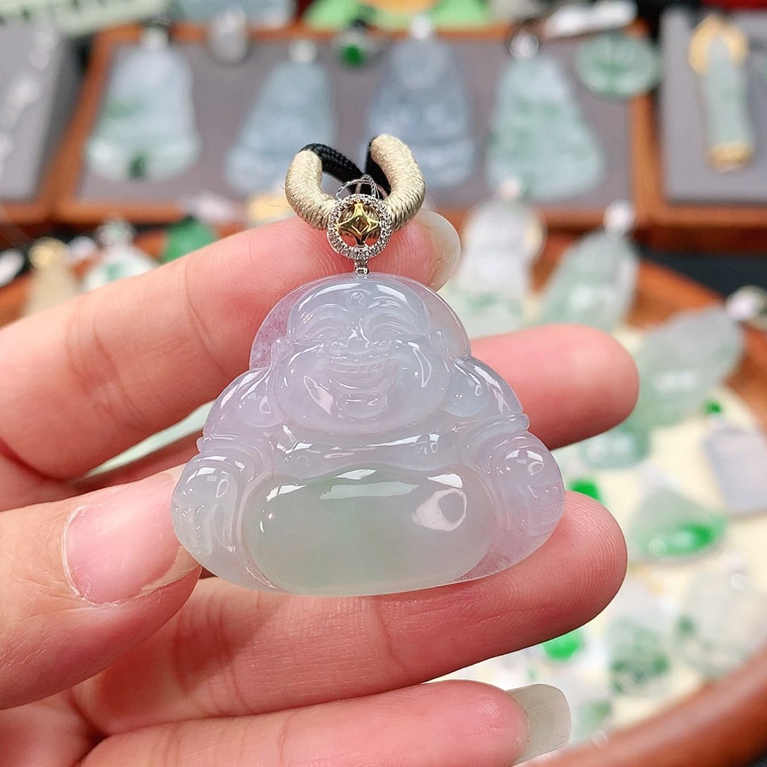 颈饰18K金镶嵌翡翠佛公
