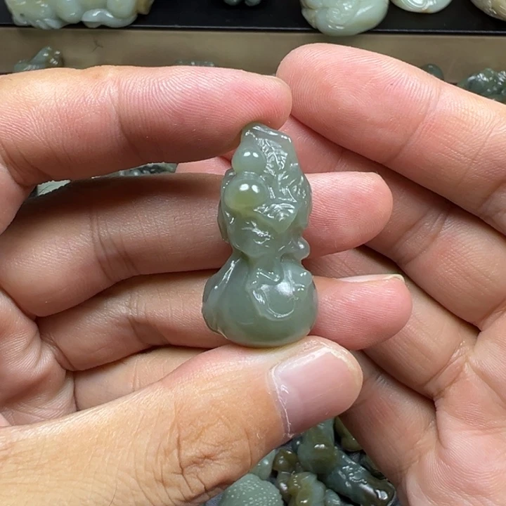 未镶嵌和田玉挂件