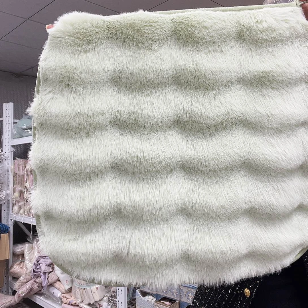 雪尼尔啦咯啦咯啦咯啦咯啦
