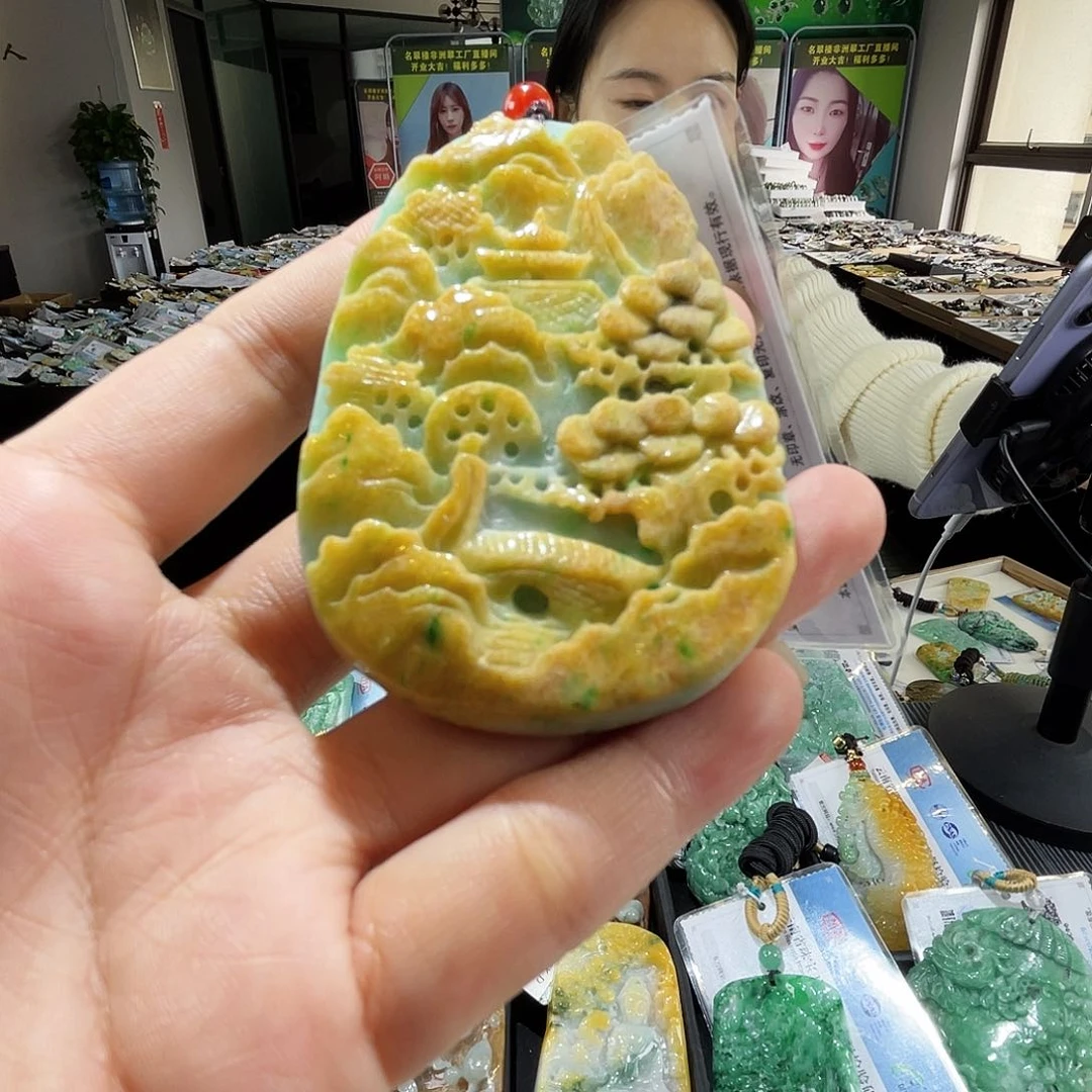 颈饰未镶嵌翡翠一
