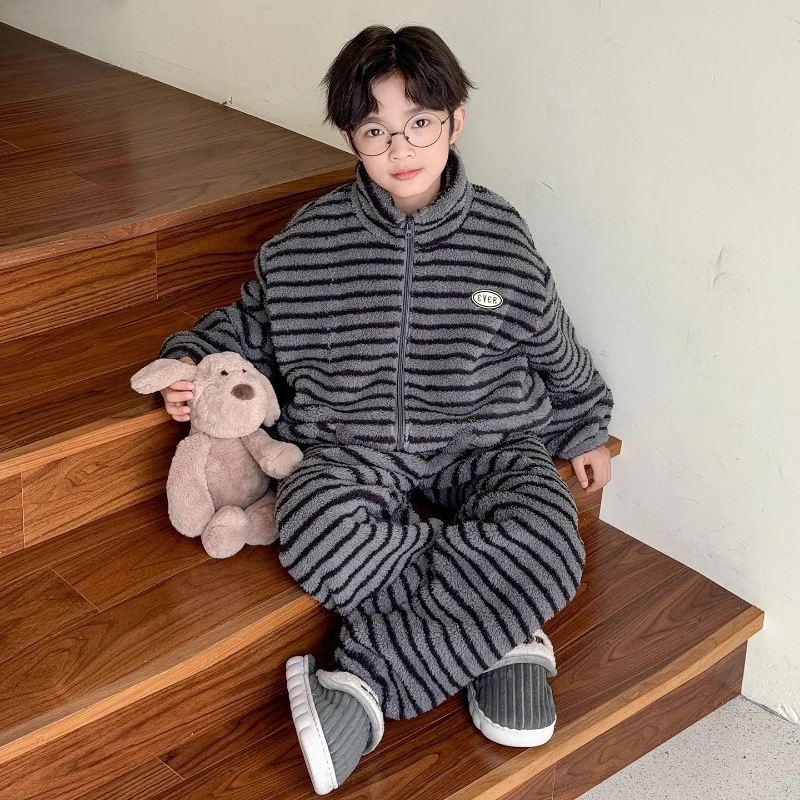 男童秋冬款珊瑚绒睡衣套装2025新款冬季加绒儿童法兰绒条纹家居服