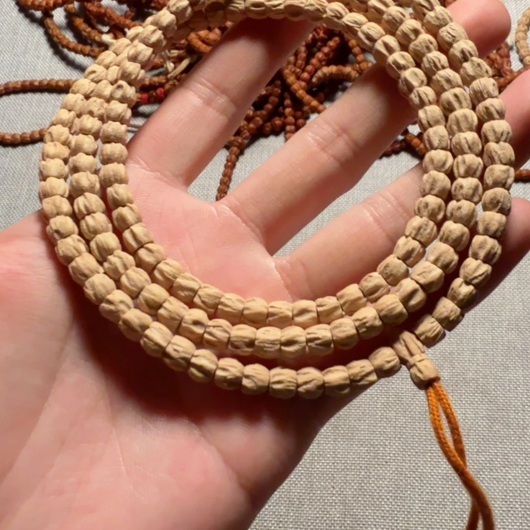 【闪购商品】柏香籽/百香籽吊坠