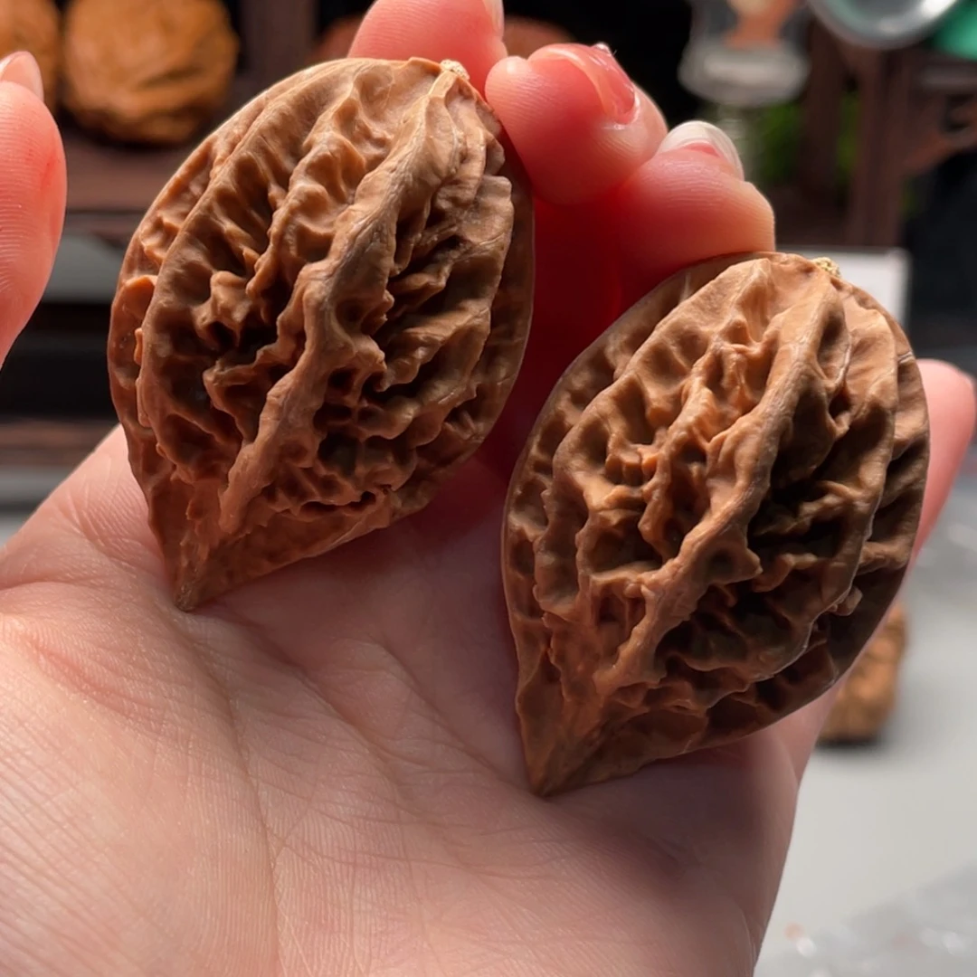 文玩核桃把件小楸千78磕尖