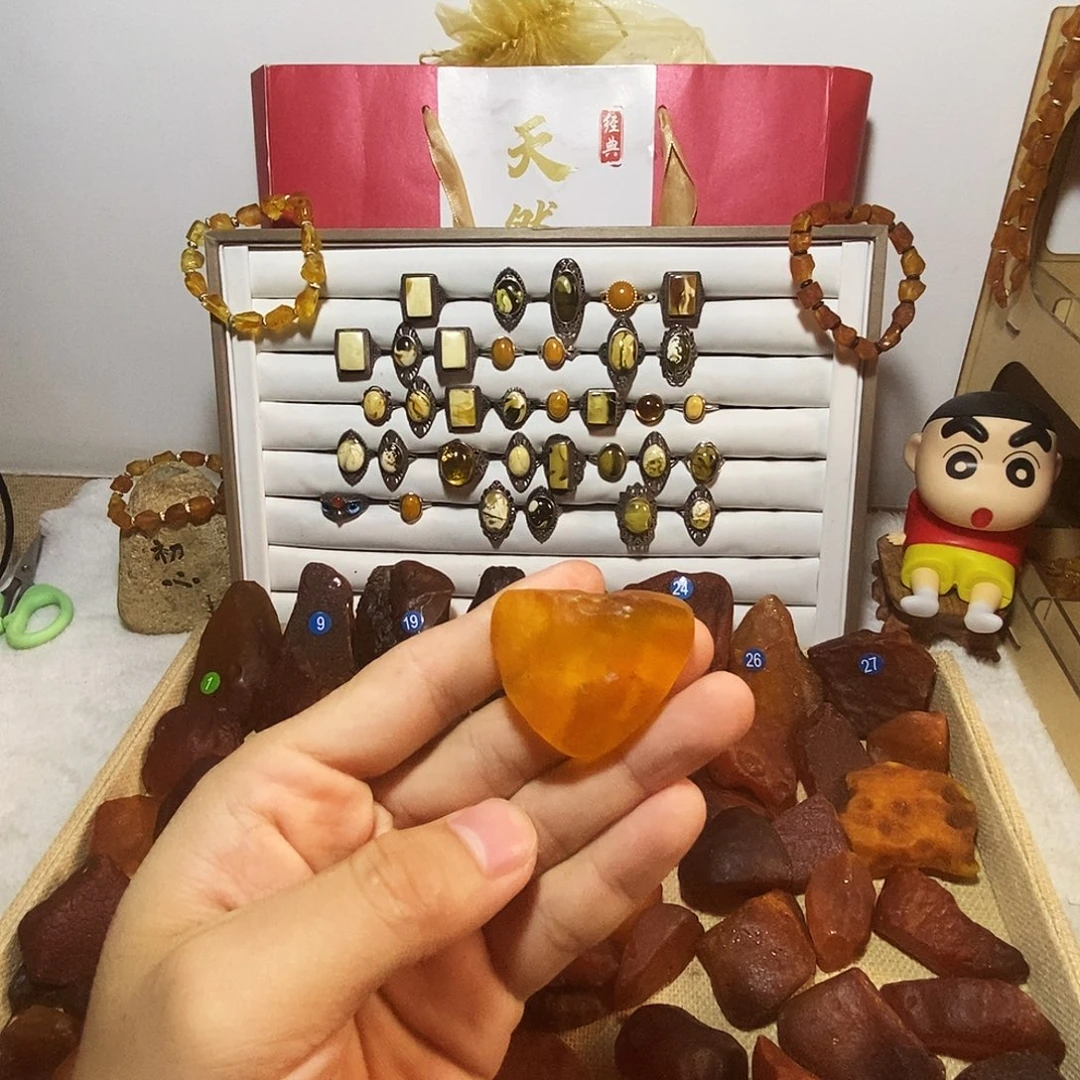 裸石琥珀未镶嵌琥珀