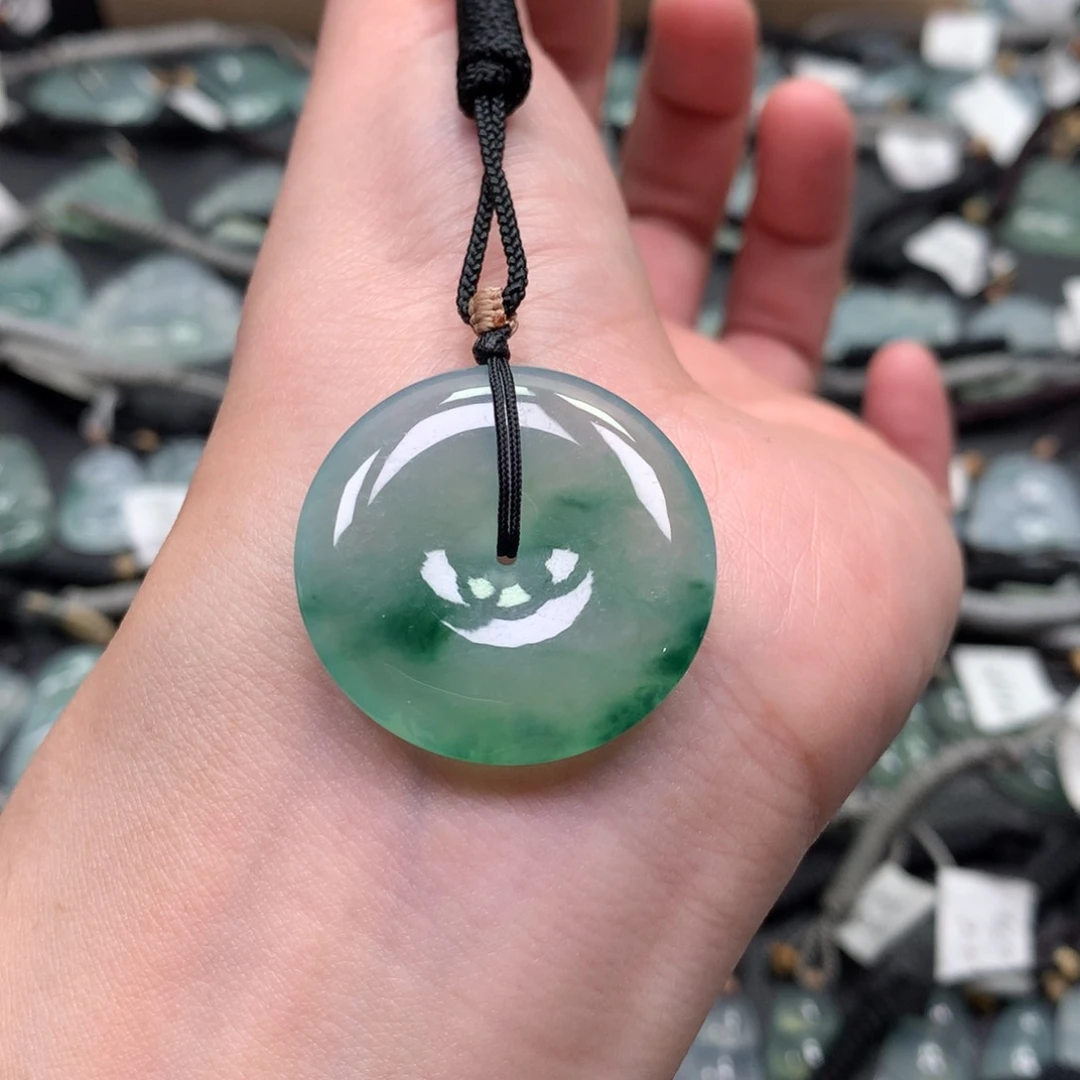 翡翠颈饰未镶嵌00000000000