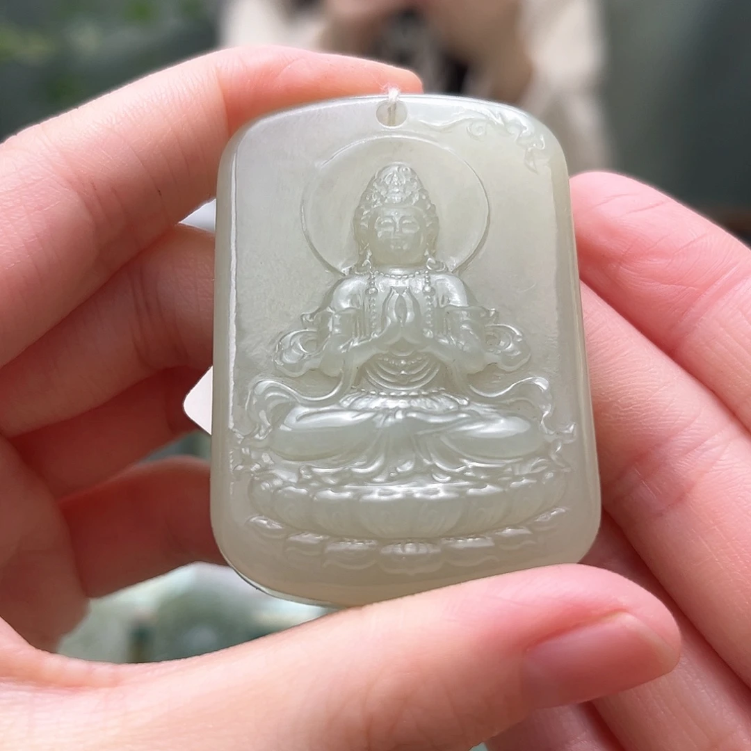 和田玉未镶嵌颈饰正装合掌观音