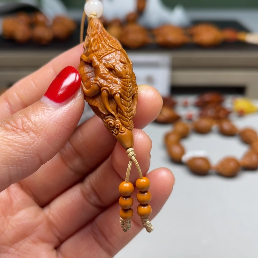 吊坠橄榄核象神单子