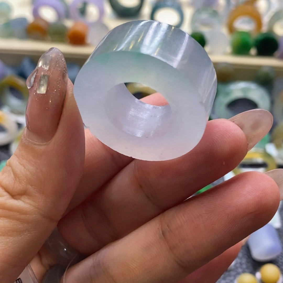 鄧***彬定制翡翠未镶嵌翡翠