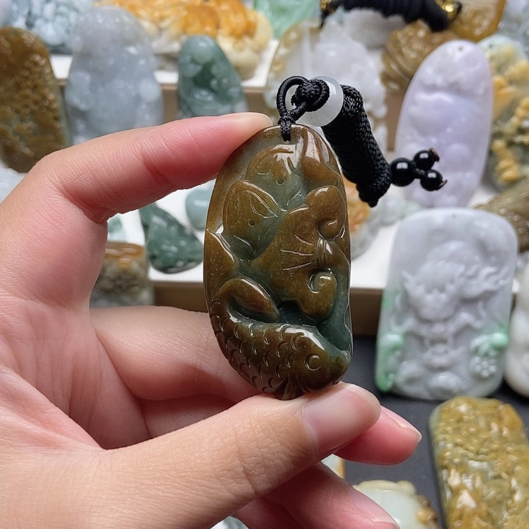 翡翠未镶嵌颈饰翡翠