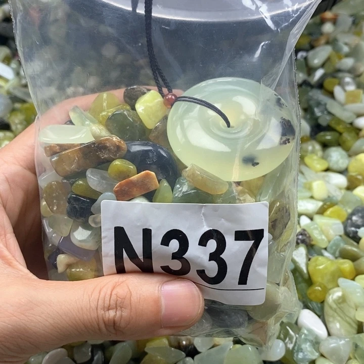 未镶嵌岫玉鱼缸石