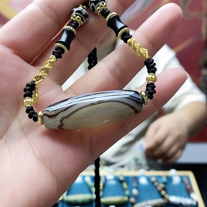 玛瑙/玉髓颈饰合金