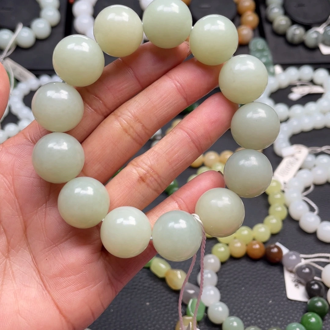 和田玉未镶嵌手链