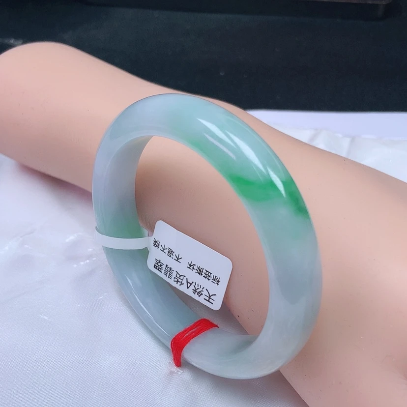 【闪购商品】翡翠手镯未镶嵌，