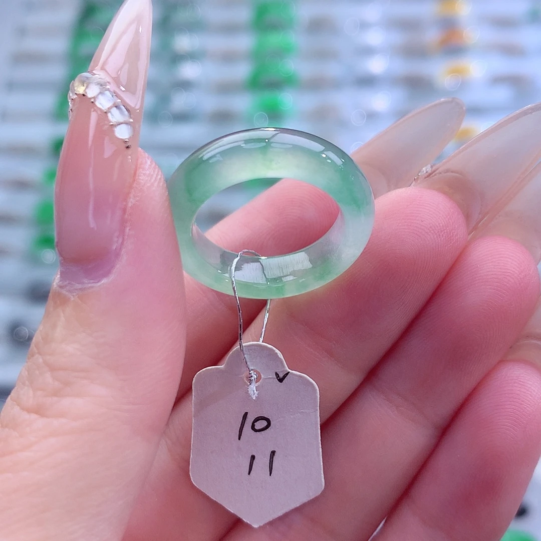 翡翠未镶嵌戒指天然