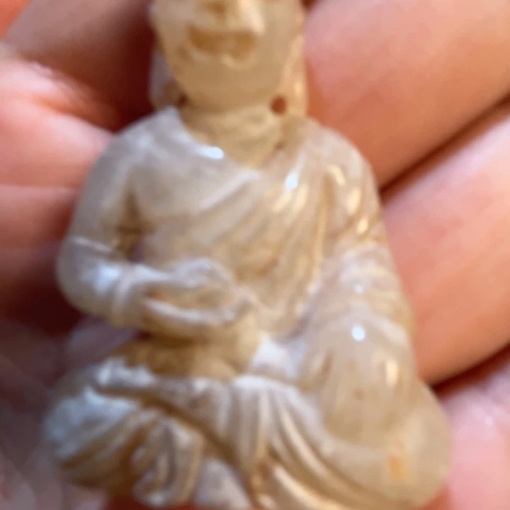 颈饰未镶嵌和田玉（糖玉）