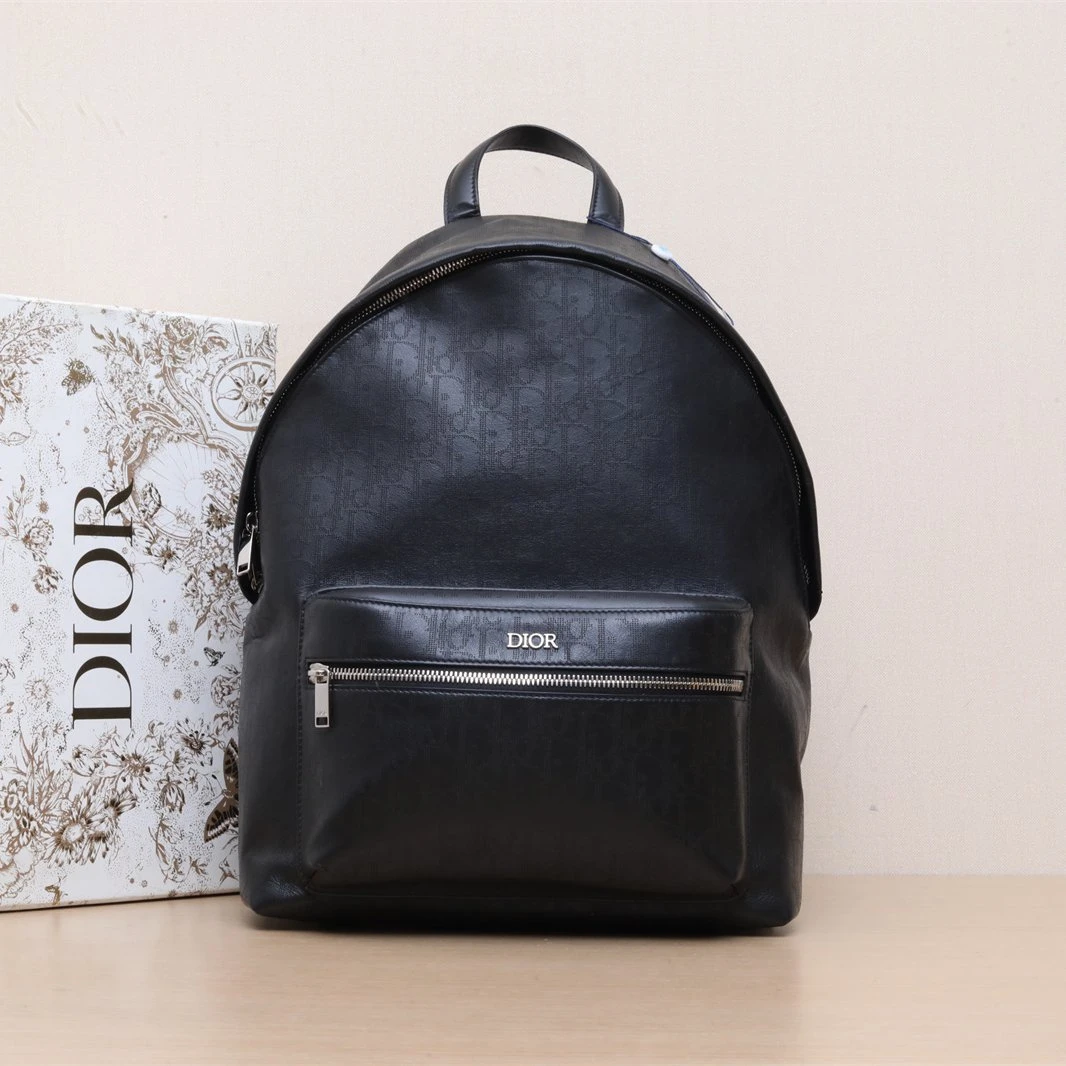 95新 DIOR/迪奥 【黑黑】 黑色 银扣 2020 经典字母满印 双肩包