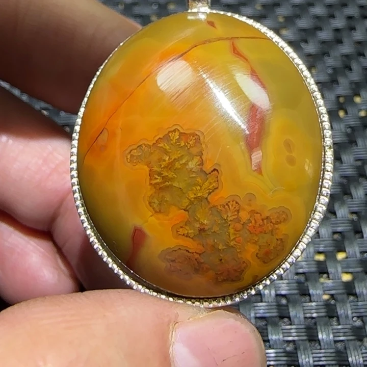 宝***碗玛瑙/玉髓未镶嵌吊坠