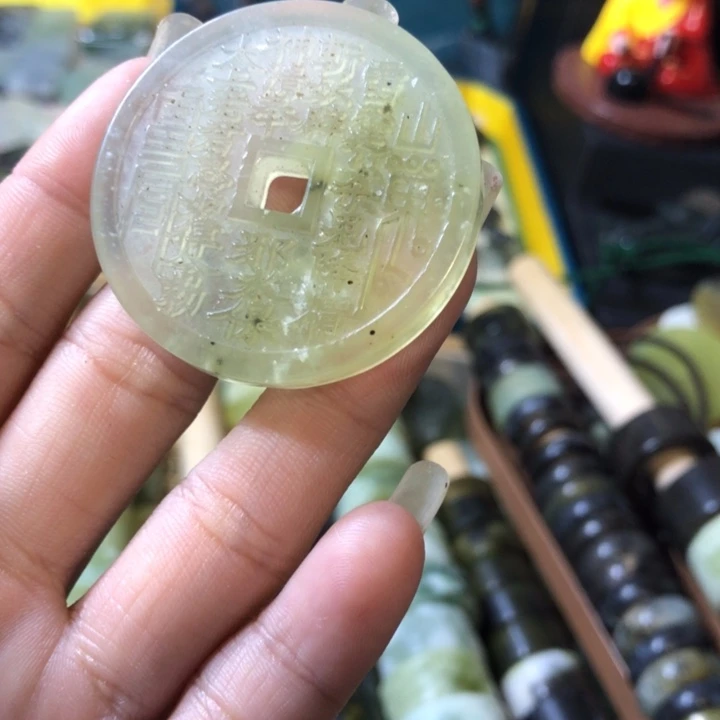 岫玉未镶嵌岫玉挂件