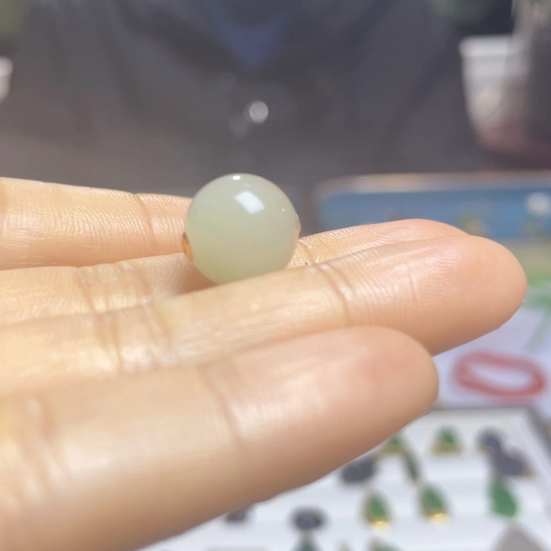 和田玉颈饰18K金镶嵌晴水卡12