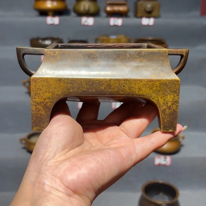 禄***轶ABS香炉………………………………