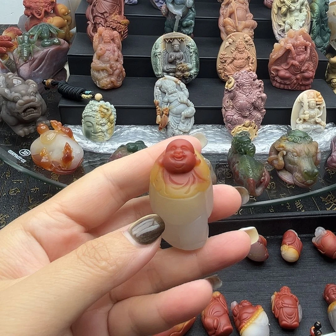 石英质玉未镶嵌颈饰