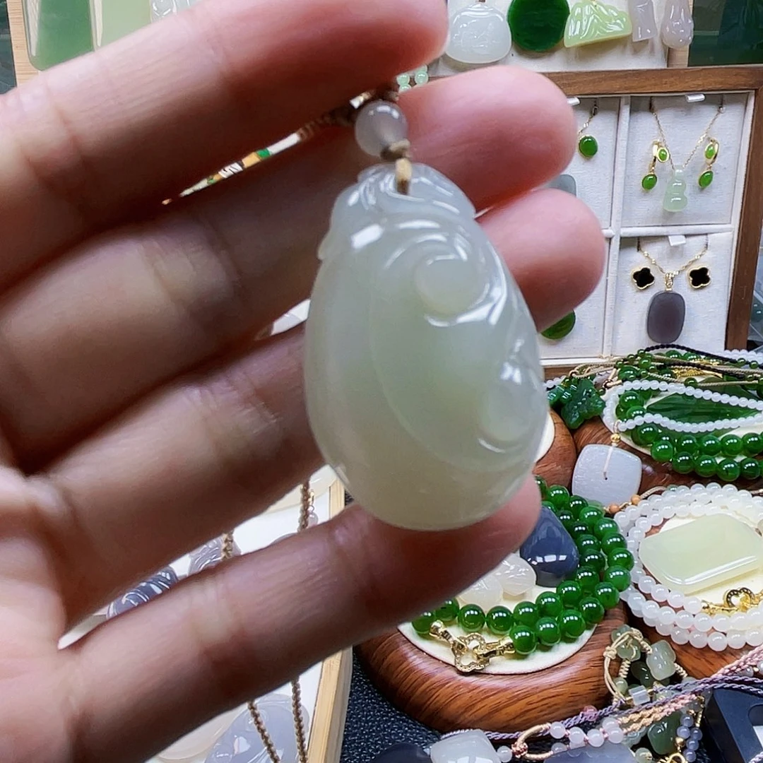 和田玉未镶嵌吊坠(不含链)