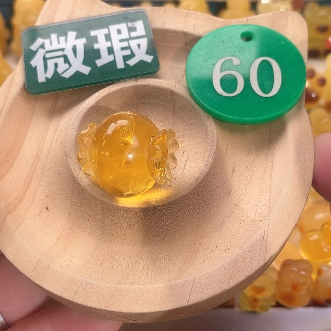 琥珀颈饰未镶嵌裸石