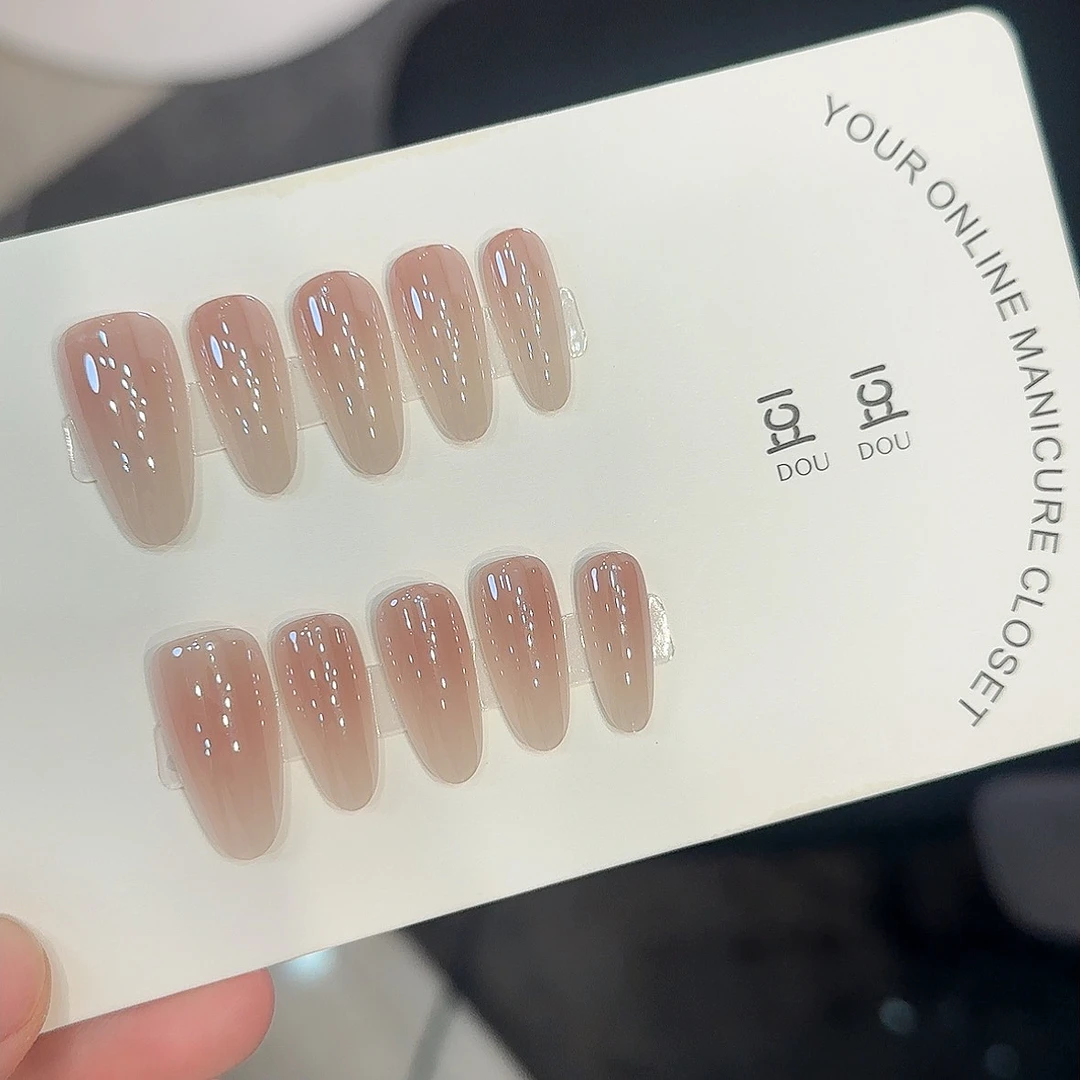 【AKOYA】阿kou呀！纯欲显白晕染渐变纯手工穿戴甲10片