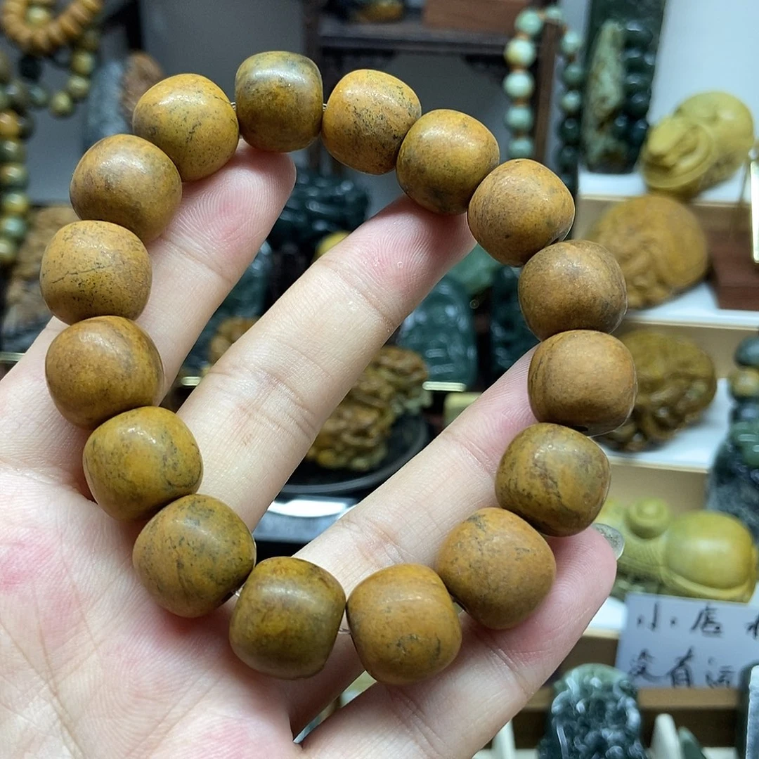 手串未镶嵌岫岩河磨玉（透闪石质玉）