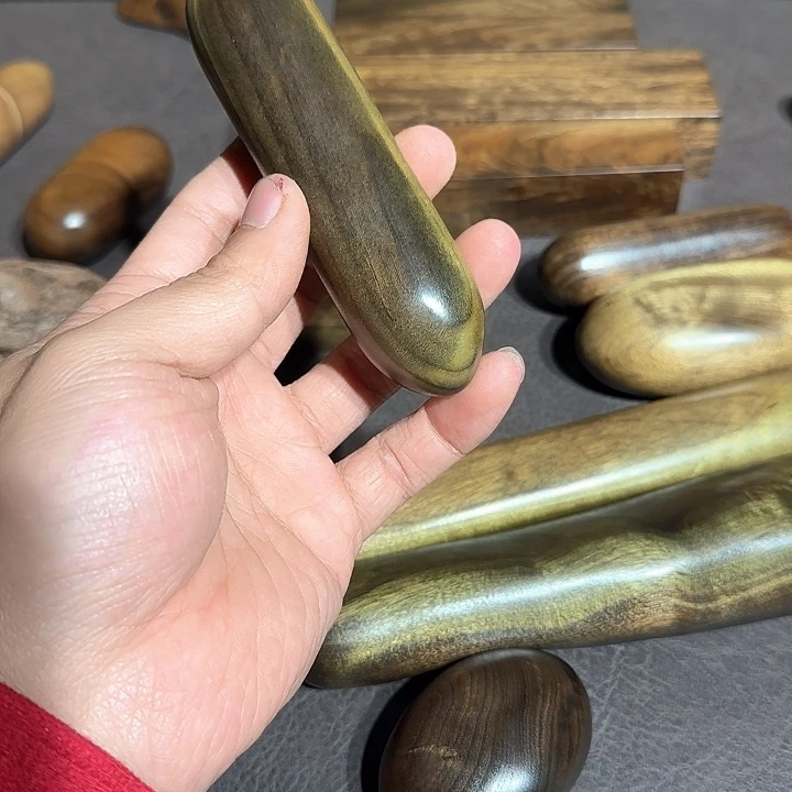 默***笙阴沉木直播间一物一拍截图