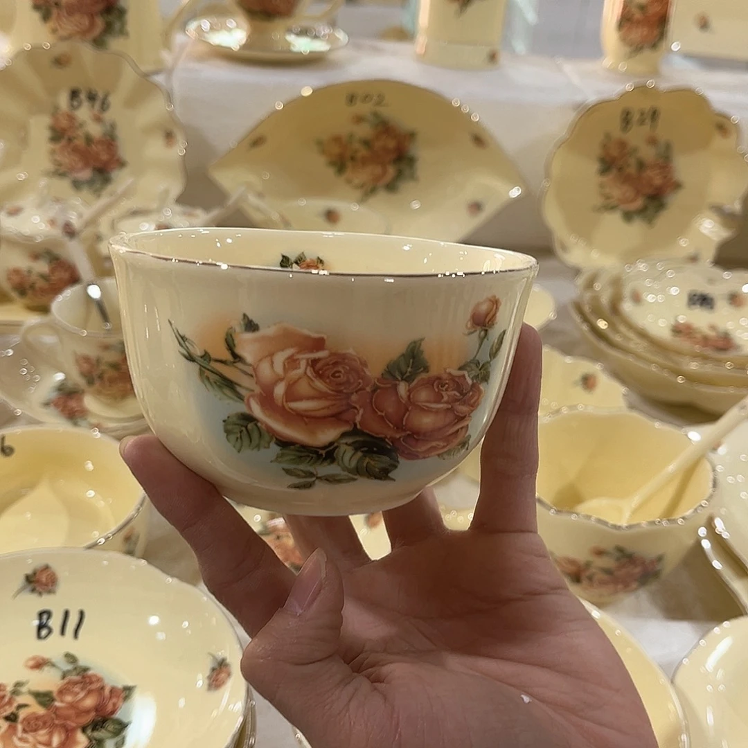 陶瓷……………………………………