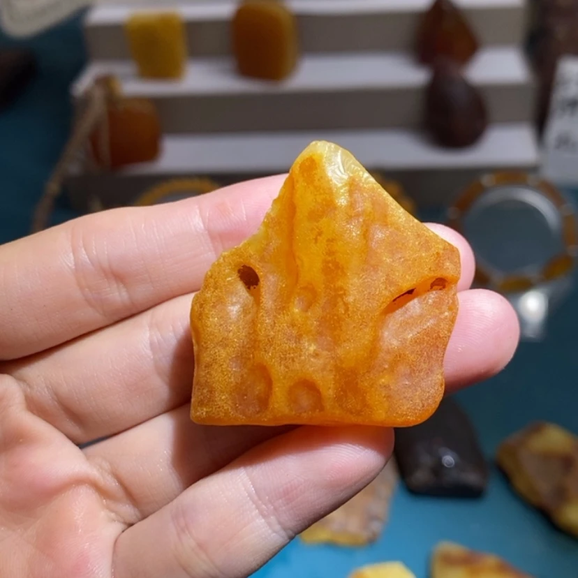 【闪购商品】未镶嵌琥珀珠宝奇石