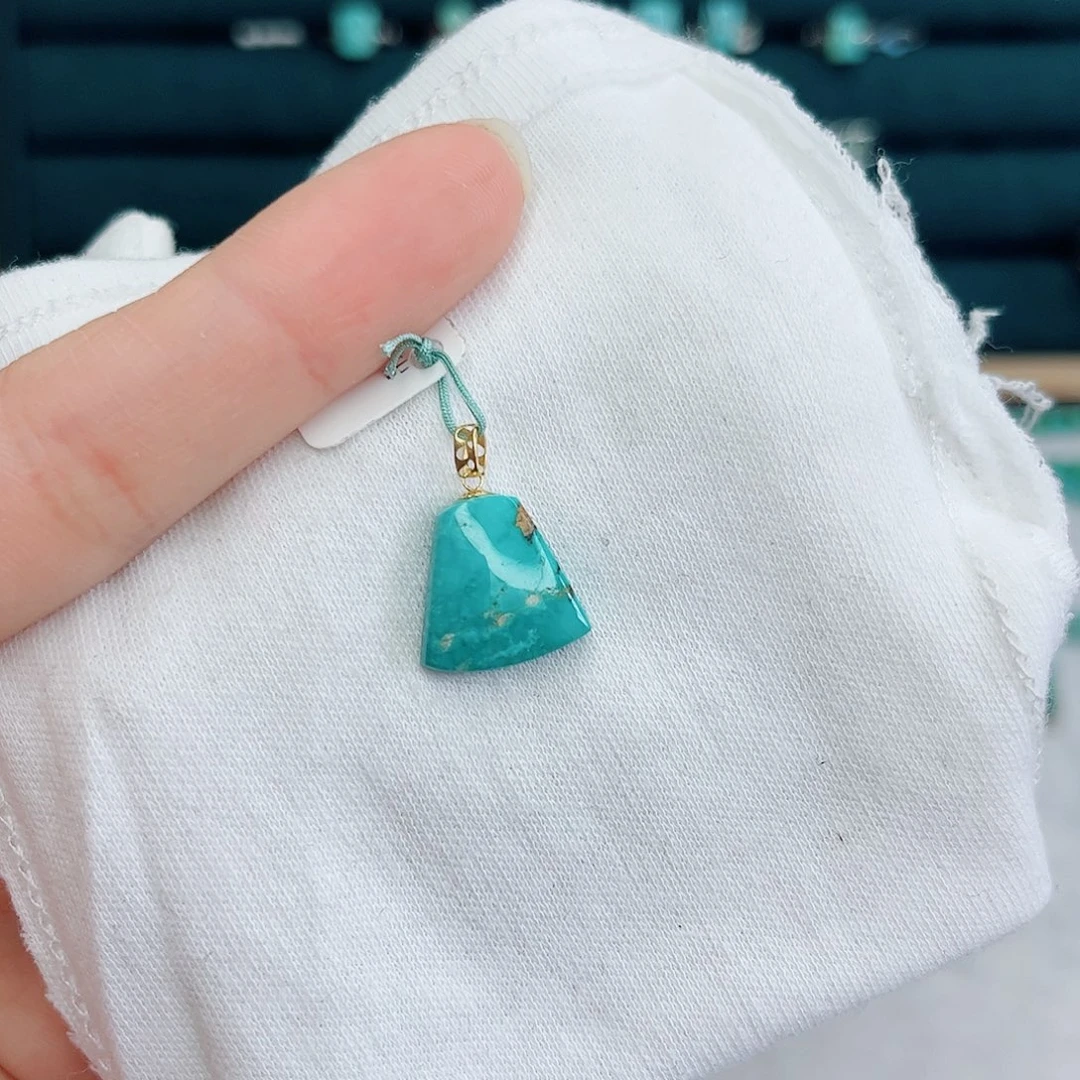 绿松石18K金镶嵌绿松石