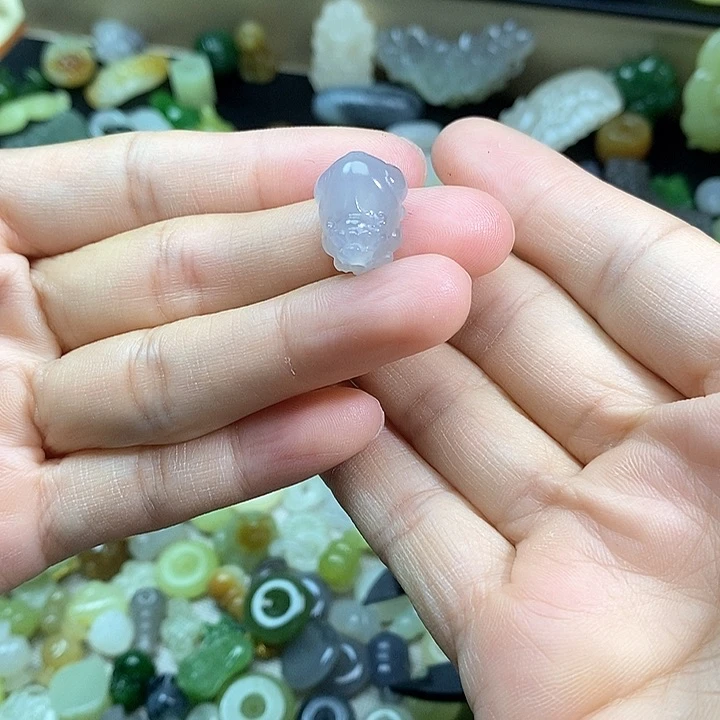 未镶嵌和田玉挂件