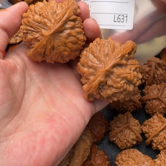 涛****把件文玩核桃55精品龙鼎