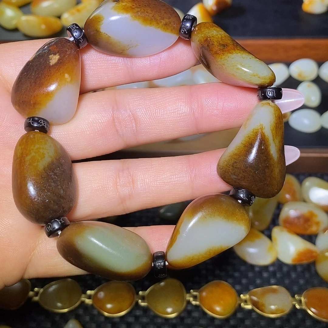 和田玉未镶嵌手串