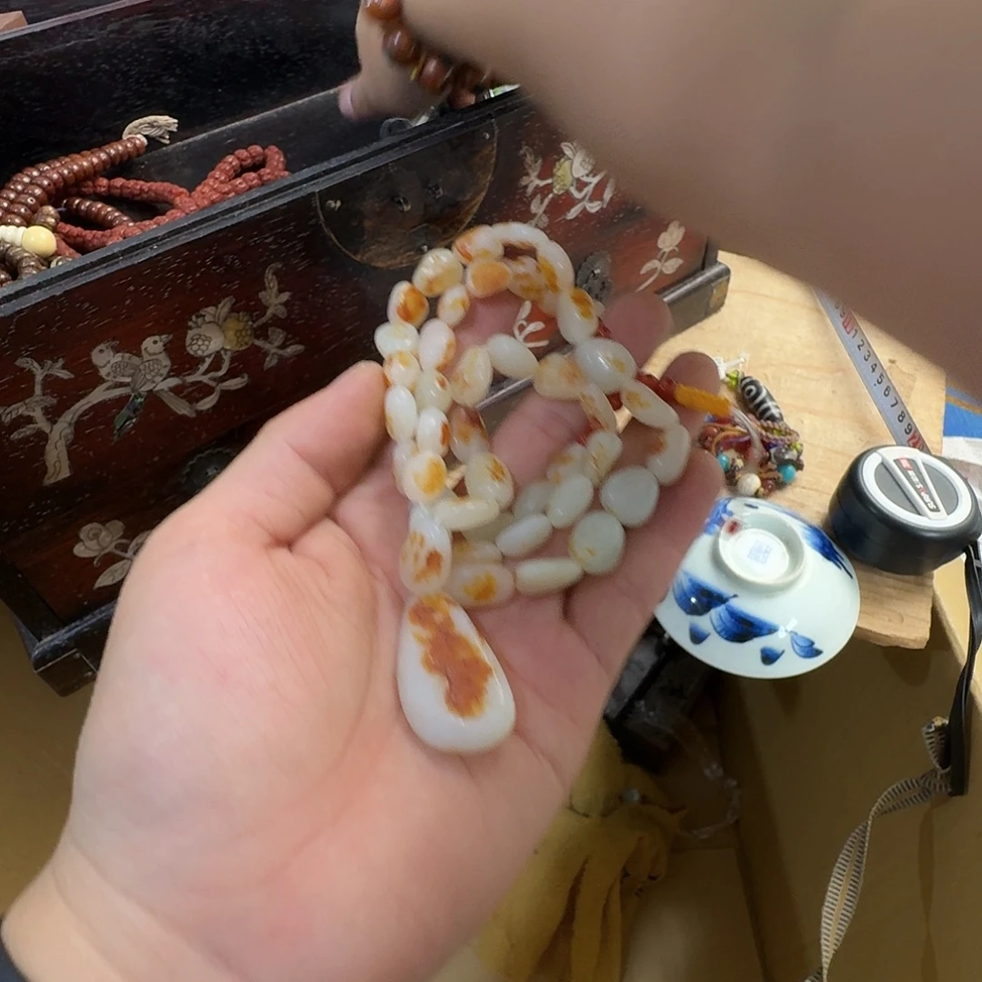 陶瓷摆件陶瓷手串，多样性发