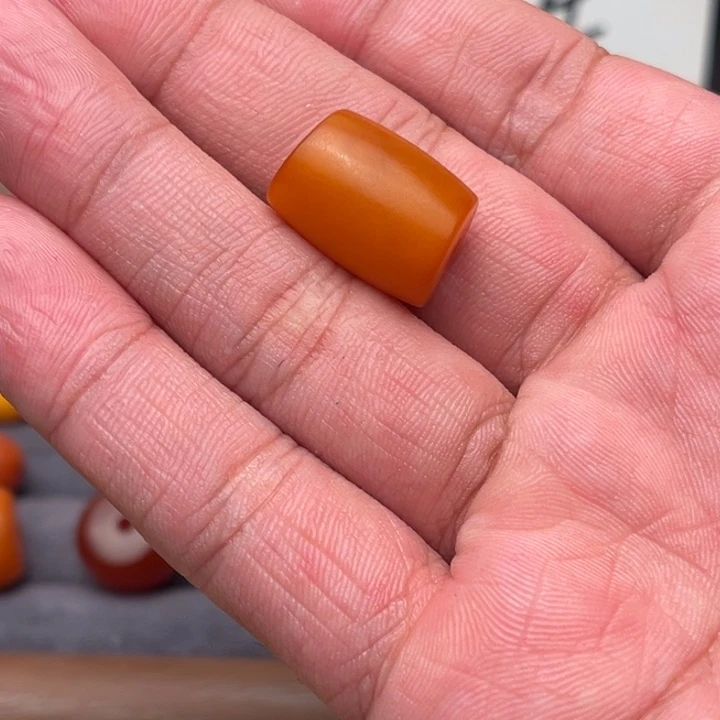 y***f琥珀未镶嵌裸石蜜蜡马蹄