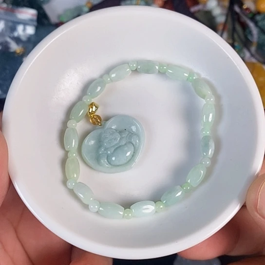 翡翠未镶嵌颈饰天然翡翠拍一发2