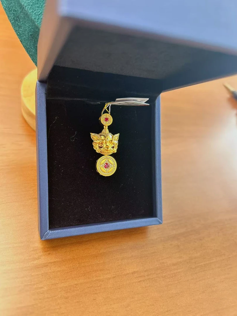 【金时代金店】足金眨眼貔貅吊坠