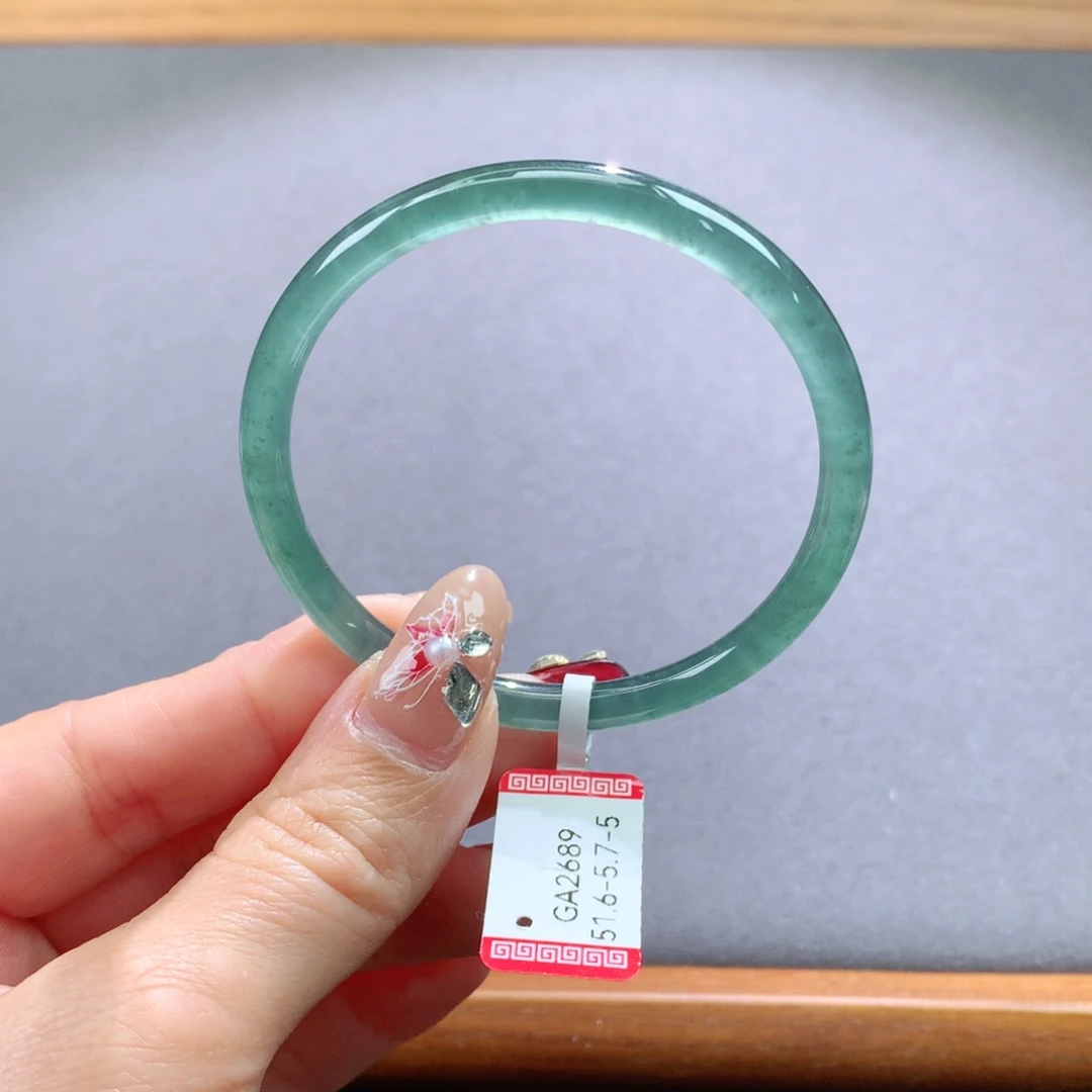 翡翠手镯未镶嵌天然翡翠手镯叮当镯