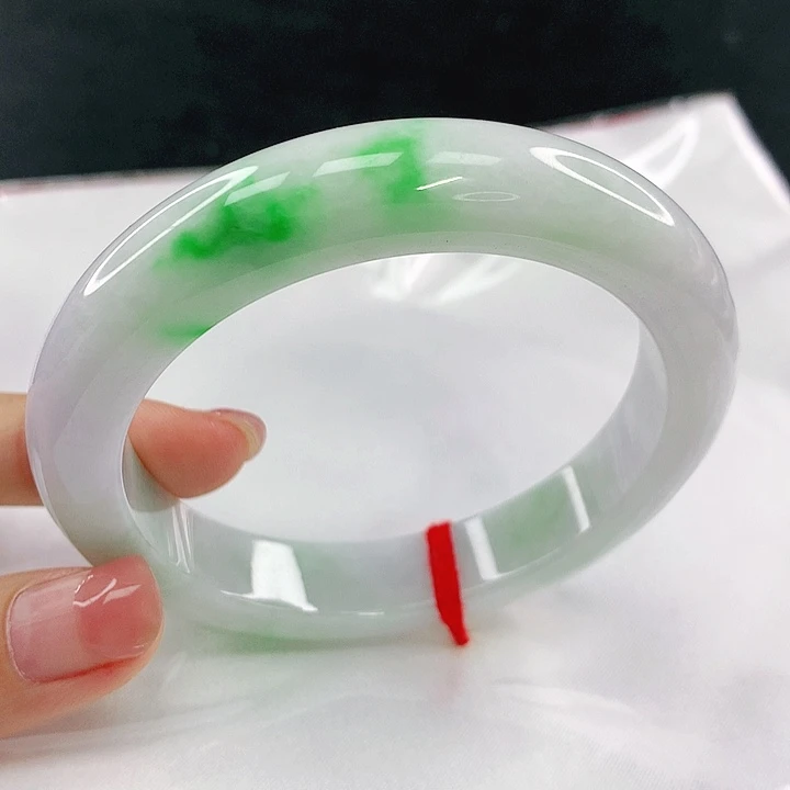 翡翠未镶嵌手镯圈58.8，64083