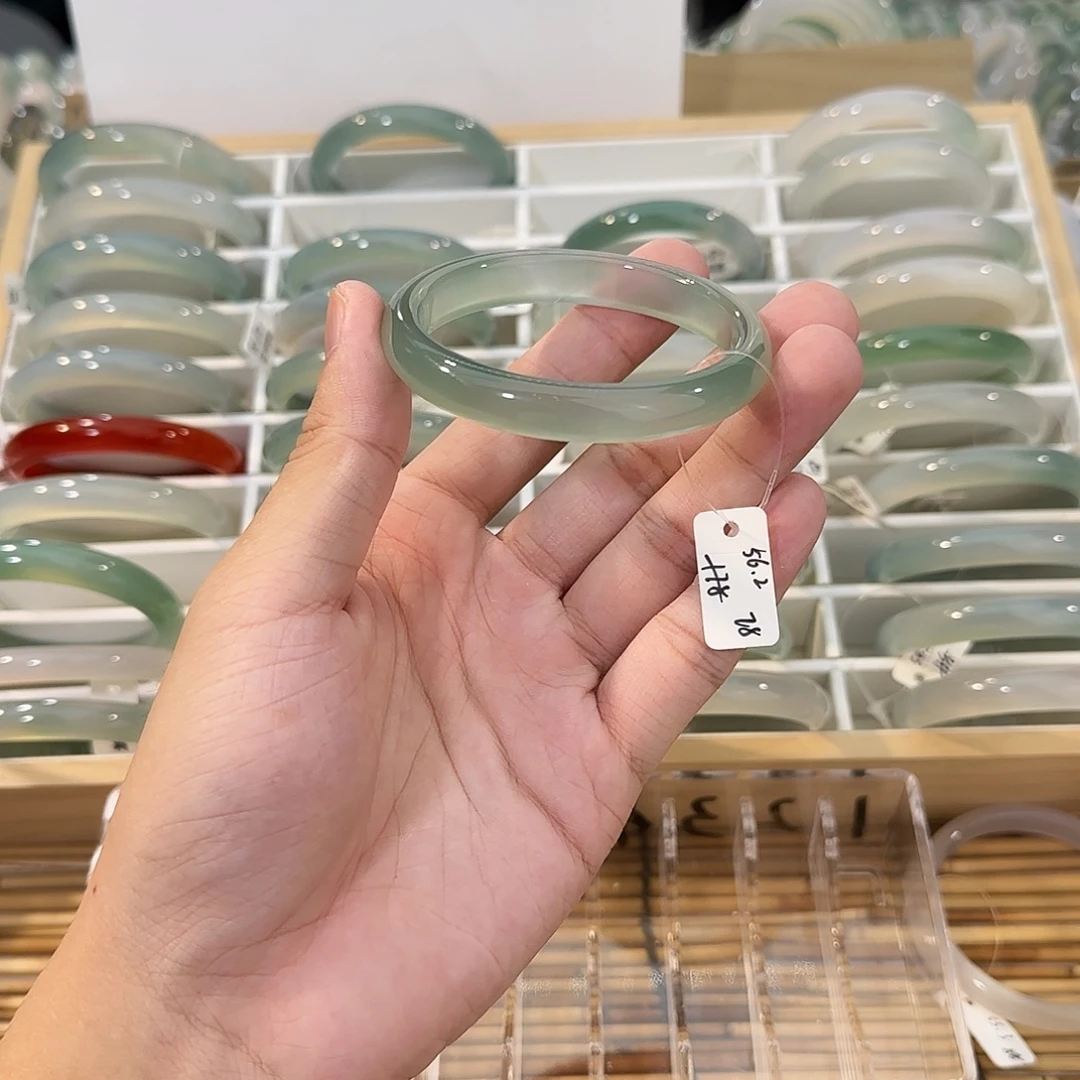 手镯玛瑙/玉髓未镶嵌圈口56.2