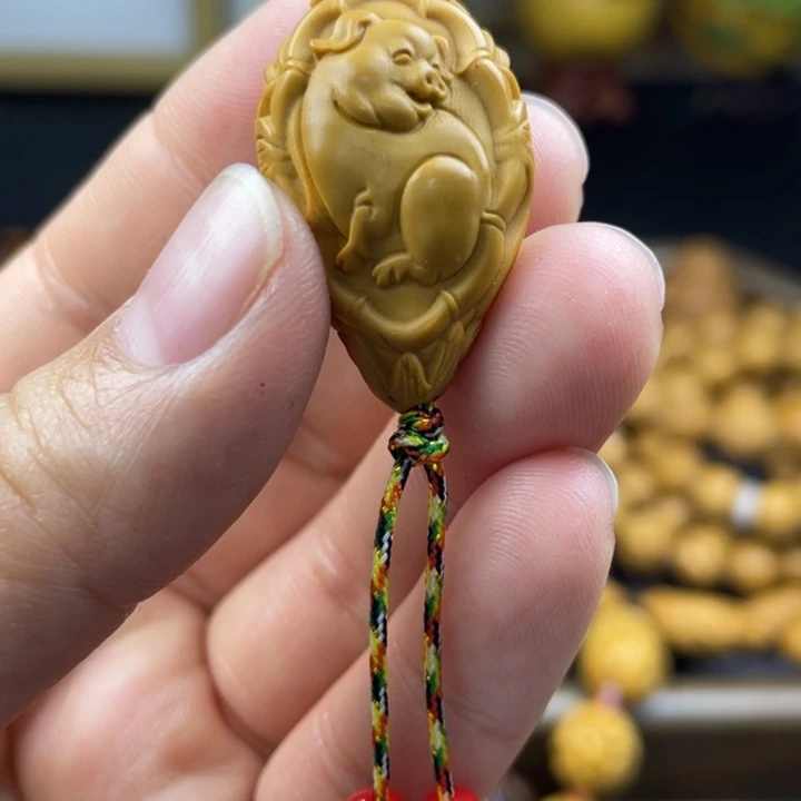 橄榄核吊坠橄榄油