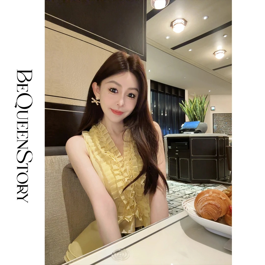 余潇潇【夏日甜梨】轻奢时尚高级感荷叶边收腰压褶拼接上衣