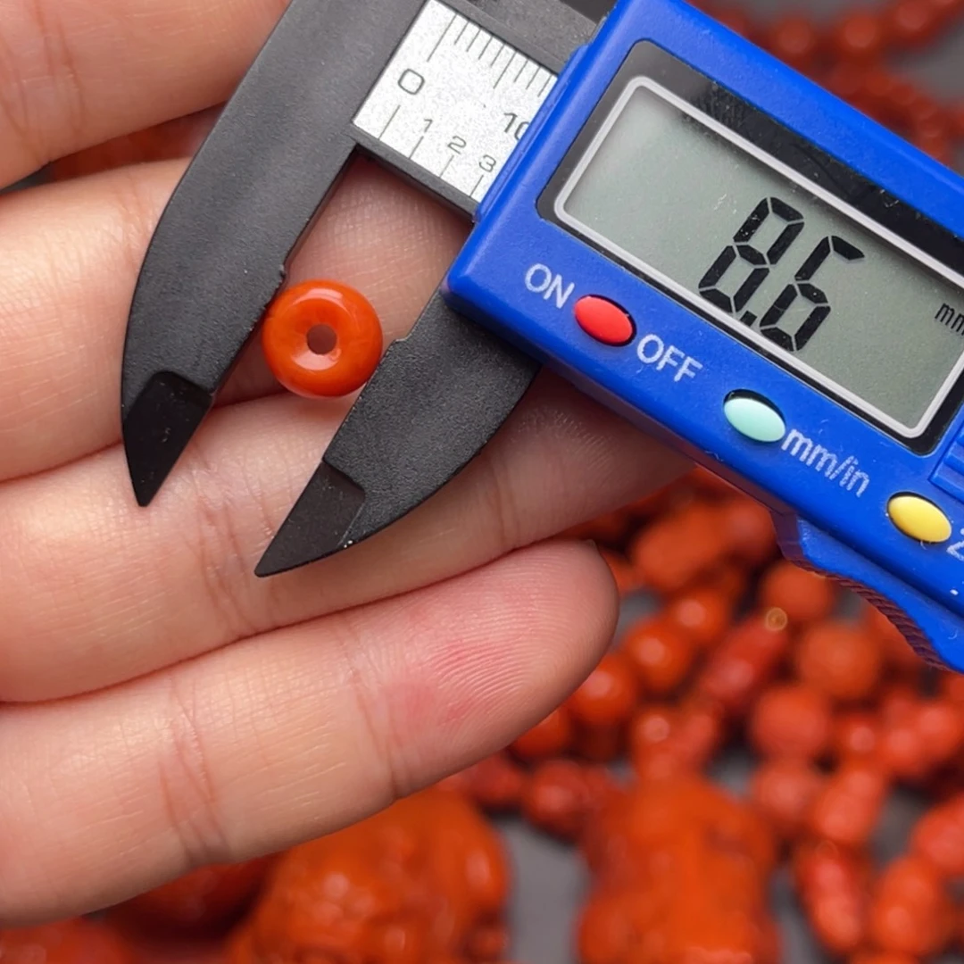 南红玛瑙配饰未镶嵌