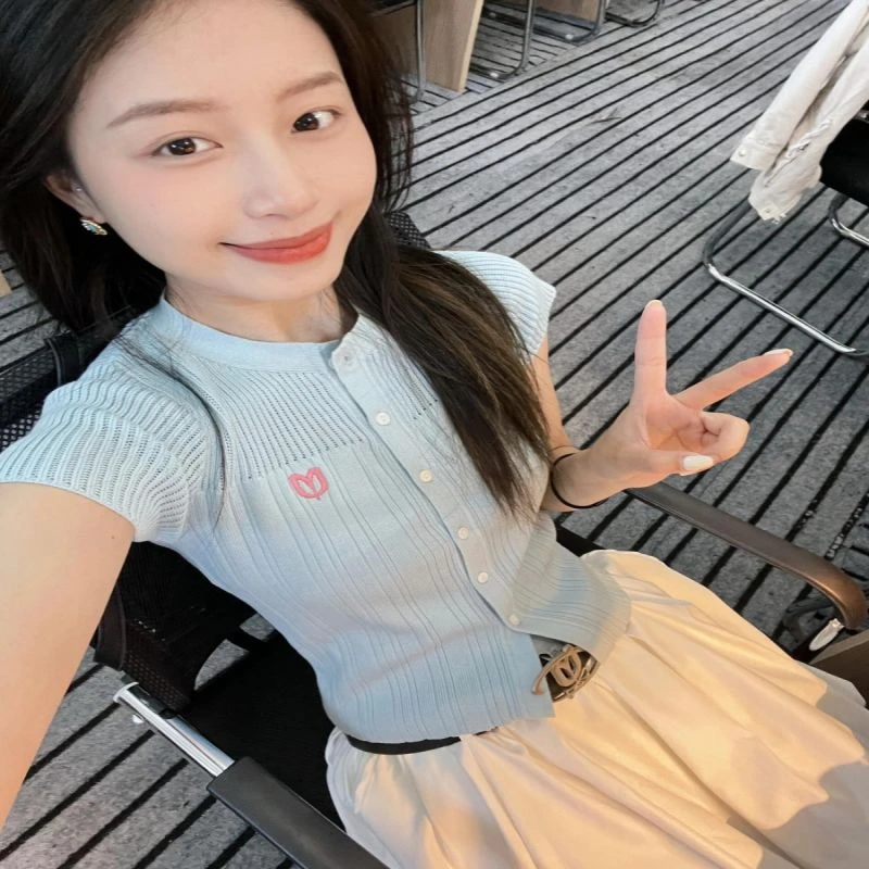 港风蓝色短袖小众显瘦针织开衫t恤上衣女新款夏季小衫多巴胺穿搭
