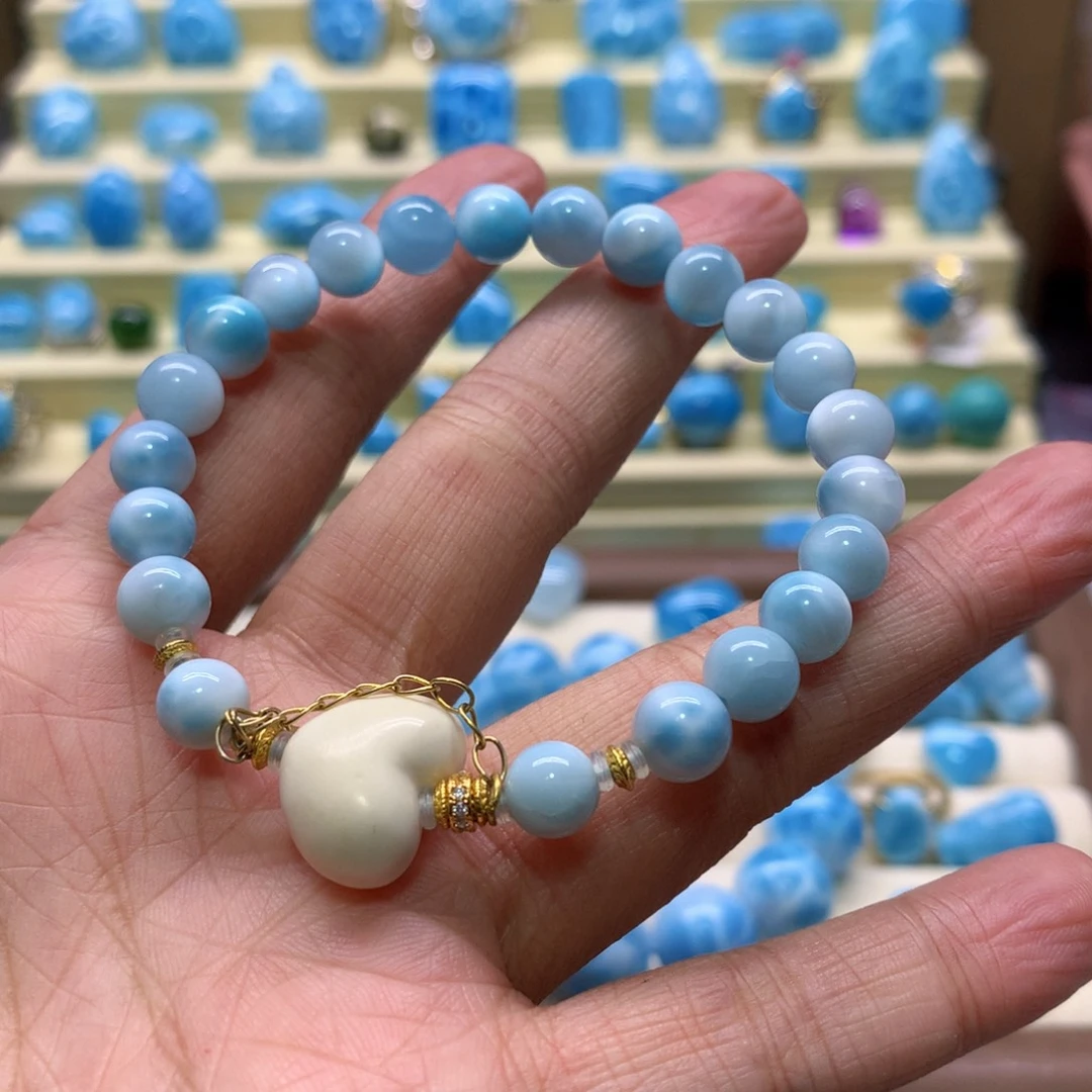 针钠钙石未镶嵌手饰