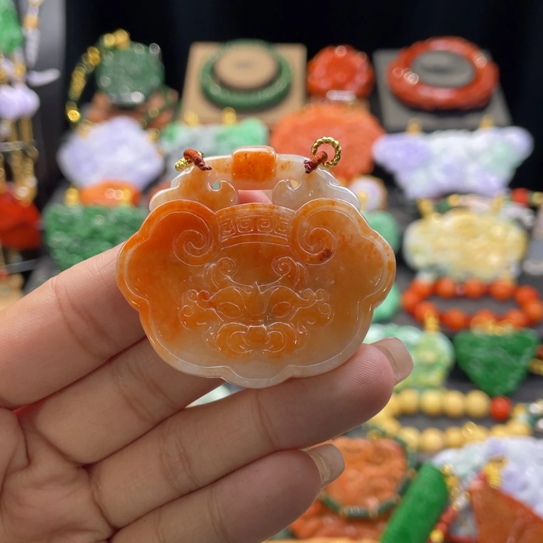 翡翠颈饰未镶嵌代编织